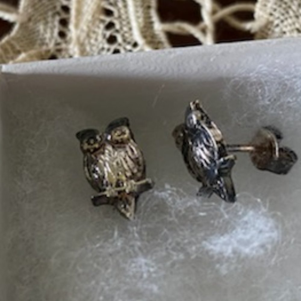 Tiny SILVER Carved OWL Pierced Stud EARRINGS - appropriate for small child -1/4"